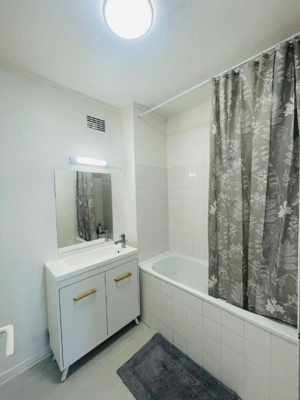 SAINT-PRIEST Appartement Saint Priest 4 pièce(s) 64 m2 6