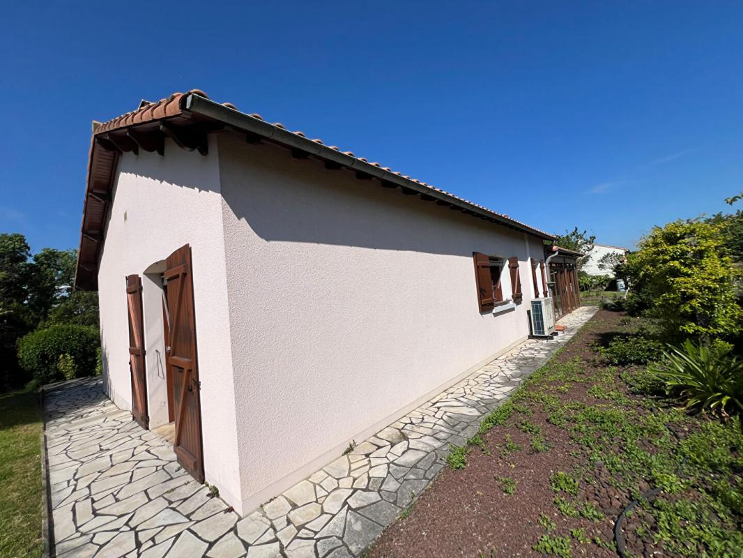 NANTEUIL Maison Nanteuil 5 pièce(s) 128 m2 5