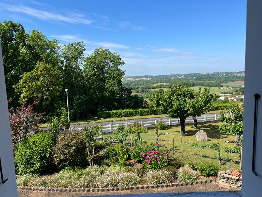 NANTEUIL Maison Nanteuil 5 pièce(s) 128 m2 7