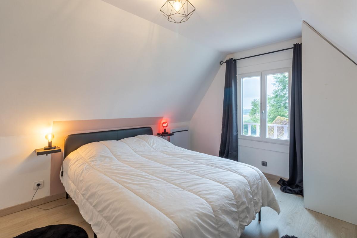 NAILHAC Maison familiale 6 pièces sur terrain de 1441 m²  avec piscine 10