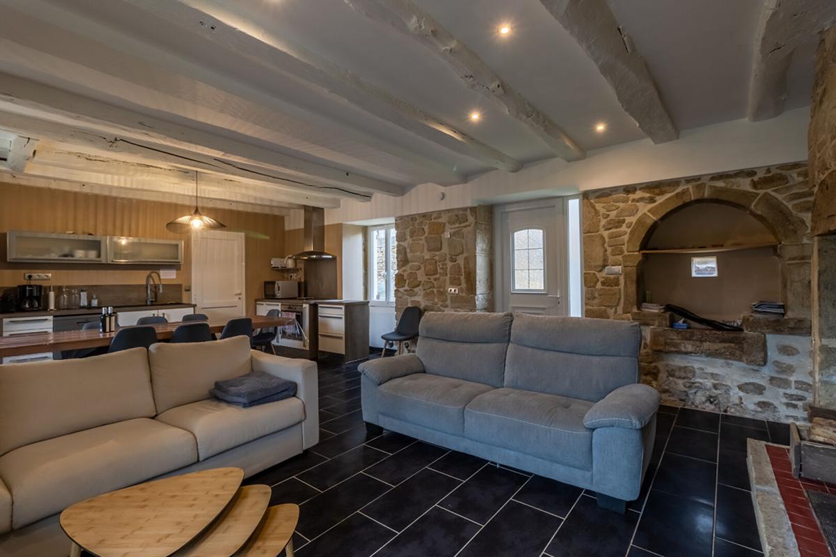 NAILHAC Maison familiale 6 pièces sur terrain de 1441 m²  avec piscine 3