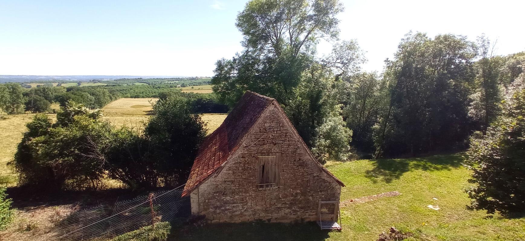 NAILHAC Maison familiale 6 pièces sur terrain de 1441 m² avec piscine 8