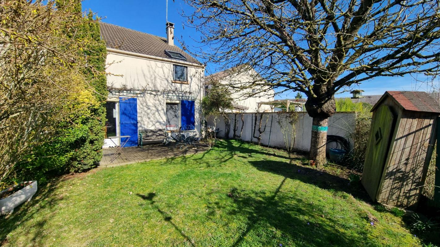 FLEURY-MEROGIS Maison - Fleury Mérogis quartier village 5 pièce(s) 96 m² 2