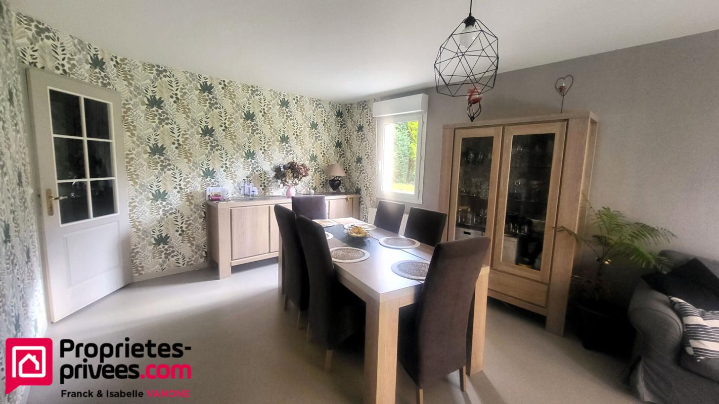 PERENCHIES Appartement Type 3 - 73 m² habitables - place de parking privative + 1 garage - jardin 1