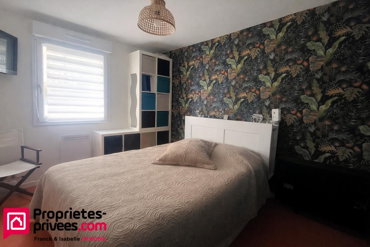 PERENCHIES Appartement Type 3 - 73 m² habitables - place de parking privative + 1 garage - jardin 6