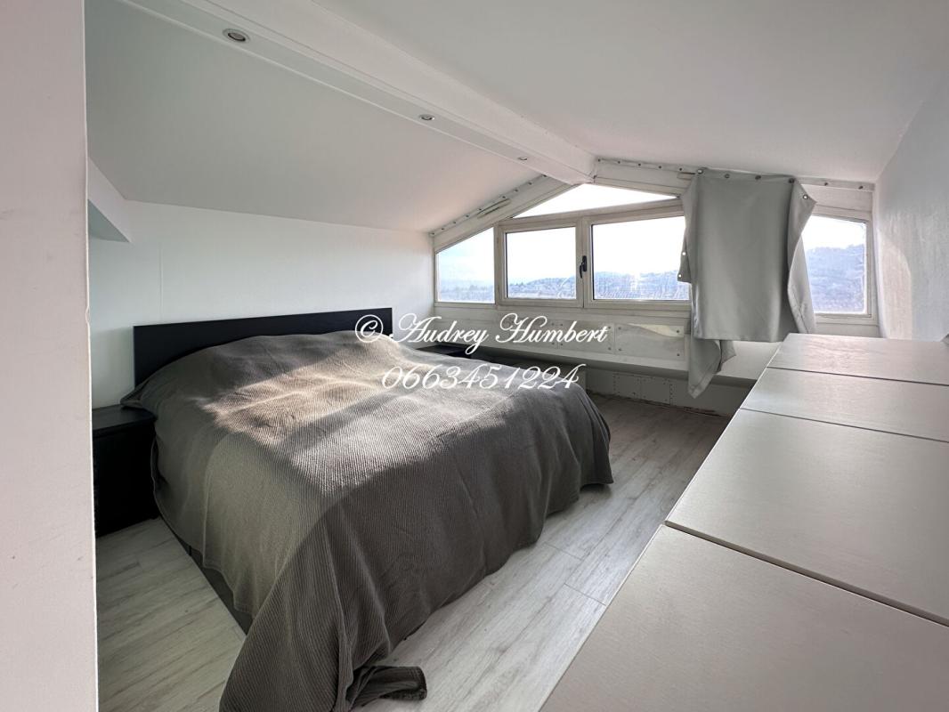 MANOSQUE MANOSQUE centre, luminosité et charme intemporel pour ce DUPLEX de 73 m² avec de beaux volumes 12