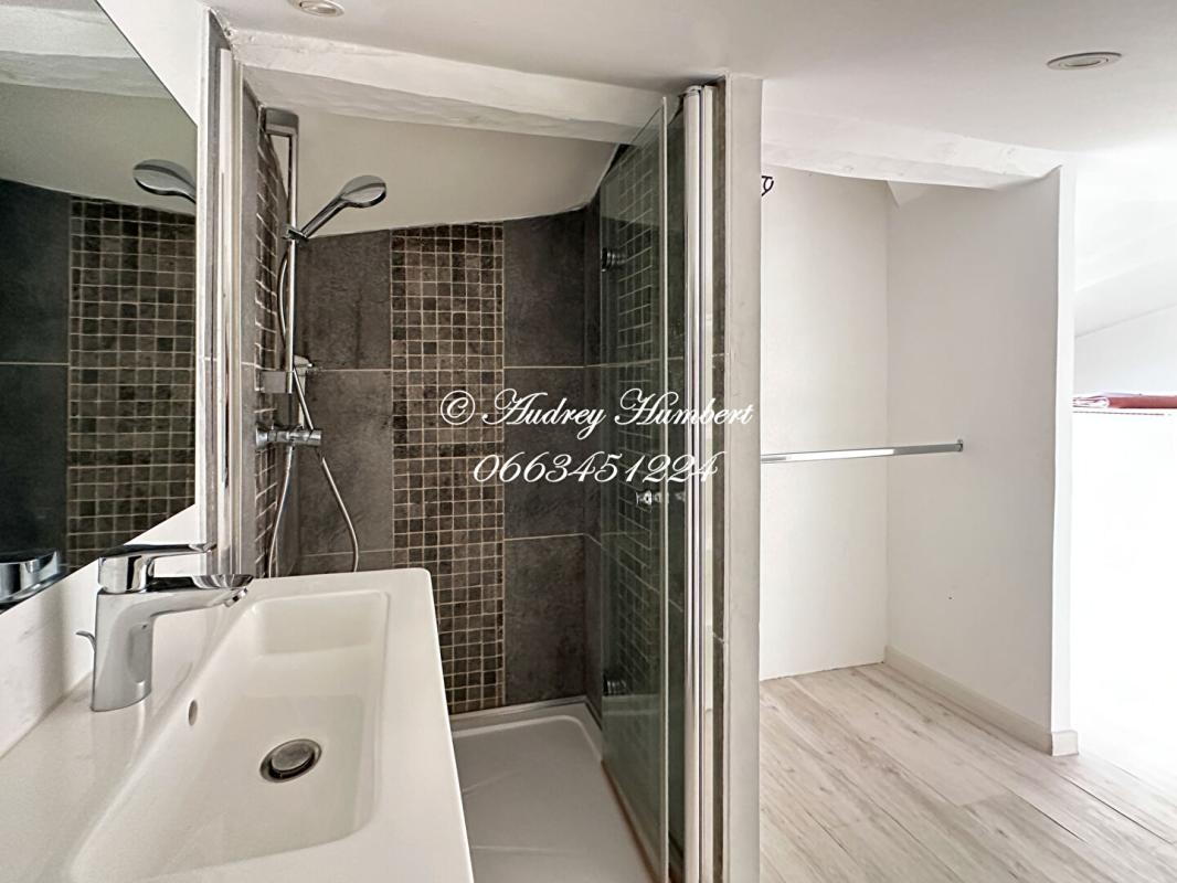 MANOSQUE MANOSQUE centre, luminosité et charme intemporel pour ce DUPLEX de 73 m² avec de beaux volumes 9