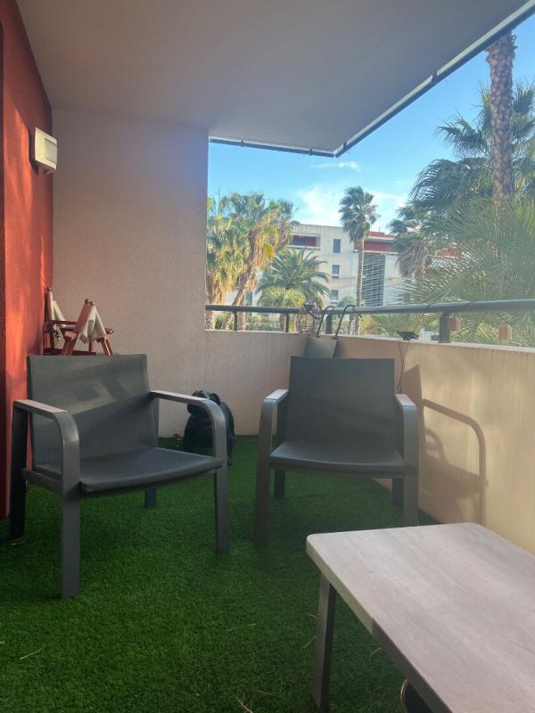 SETE Appartement Sete 2 pièce(s) 44.19 m2 et garage 4