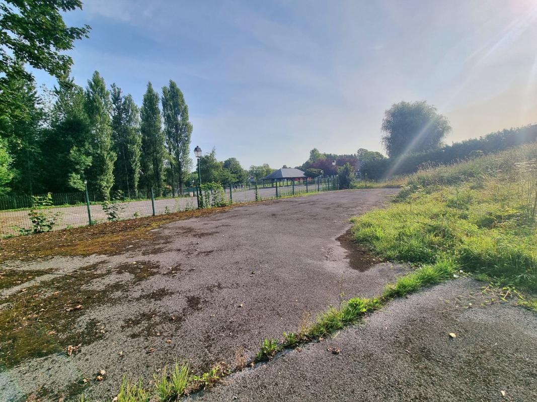 ETEIGNIERES Maison  14 pièce(s) 311 m2 2