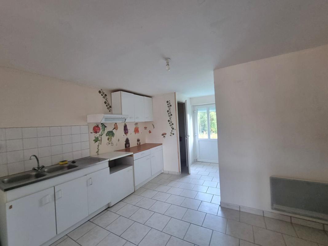 ETEIGNIERES Maison  14 pièce(s) 311 m2 9