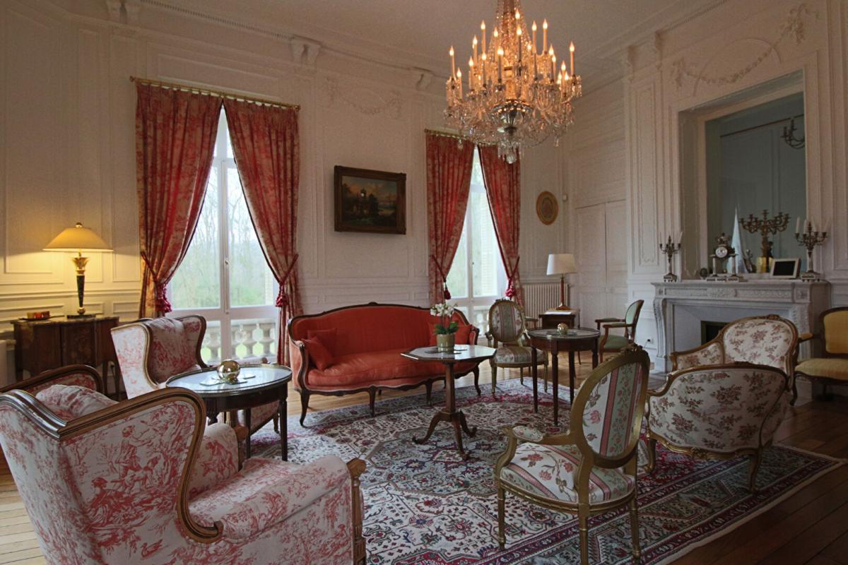 SOISSONS Élégance intemporelle au coeur de la campagne française 7