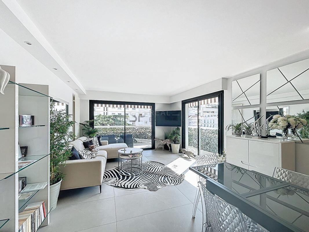 CANNES Appartement  3 pièces  Cannes Centre 79 m2 3