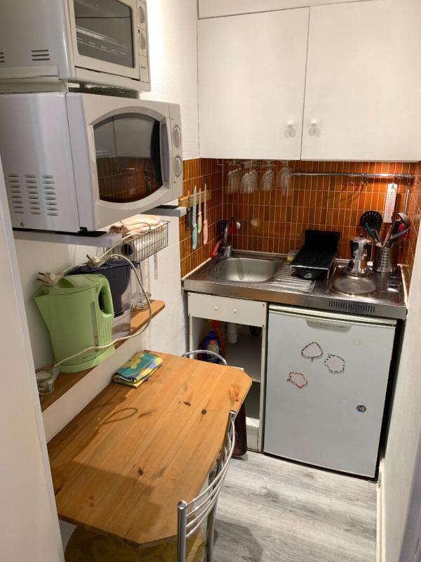 PARIS-15E-ARRONDISSEMENT Studio avec cuisine et salle de bain séparées, agrémenté d'une terrasse plein sud 7