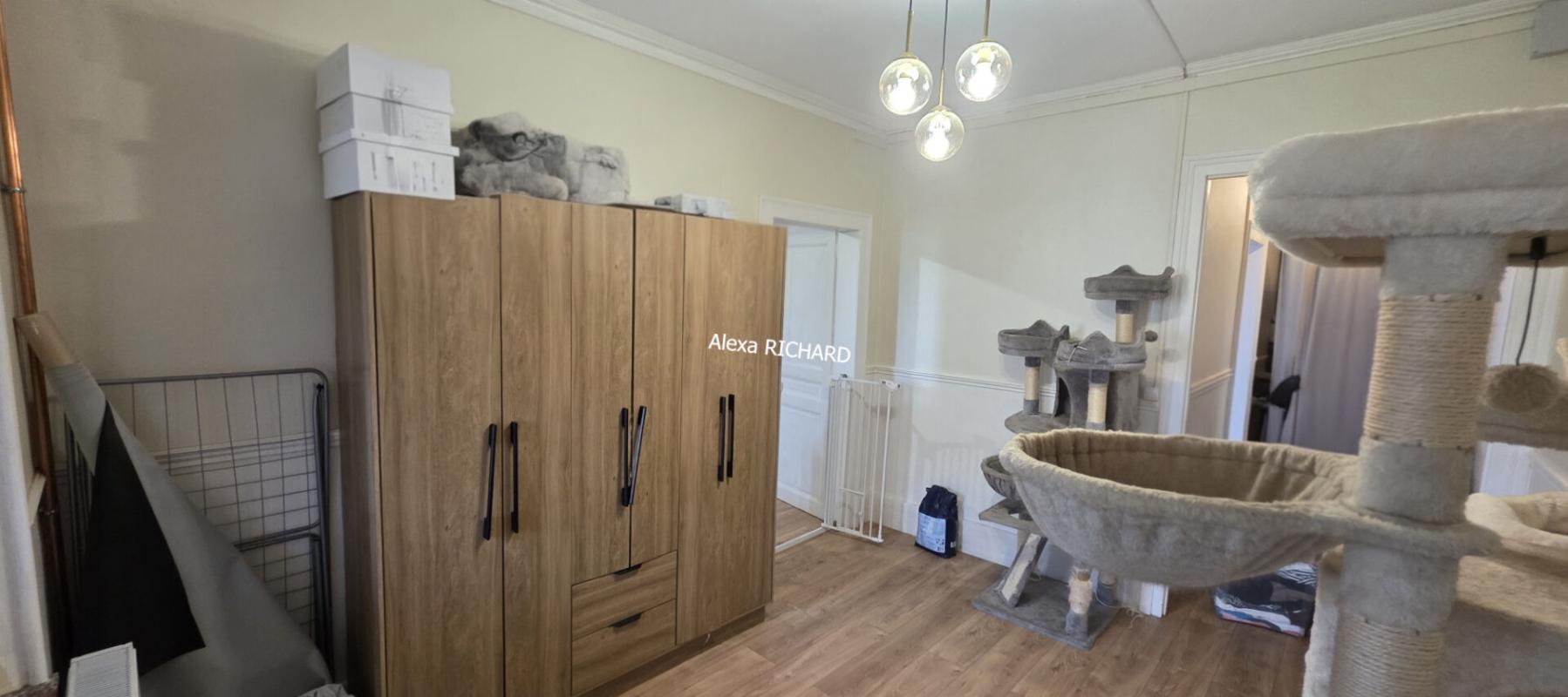 GROSSOEUVRE Maison 5 pièces de plain-pied 11