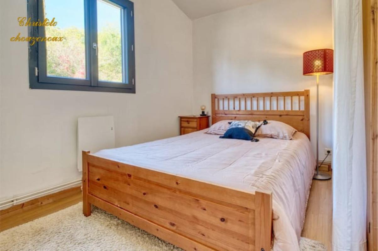 SAINT-AQUILIN 24110 Saint Aquilin : Maison , gîte, piscine sur 27086 m² 11