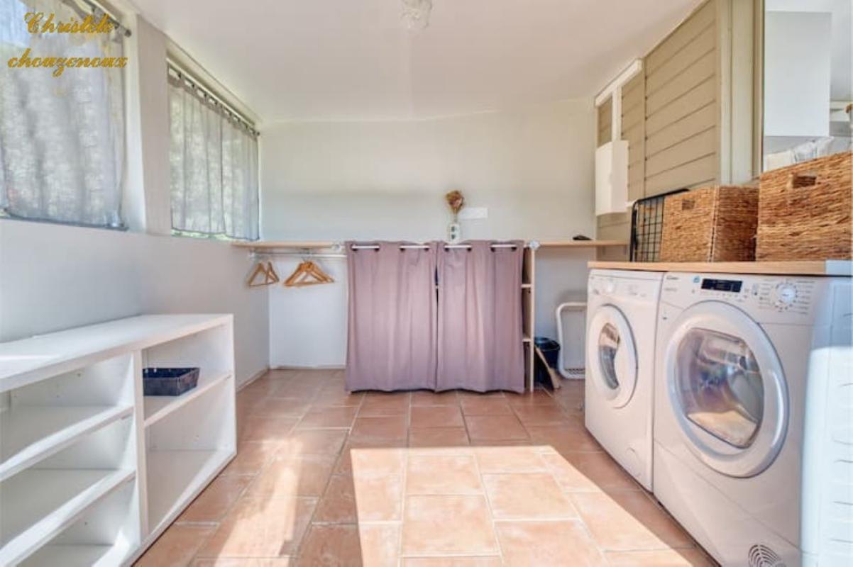 SAINT-AQUILIN 24110 Saint Aquilin : Maison , gîte, piscine sur 27086 m² 13