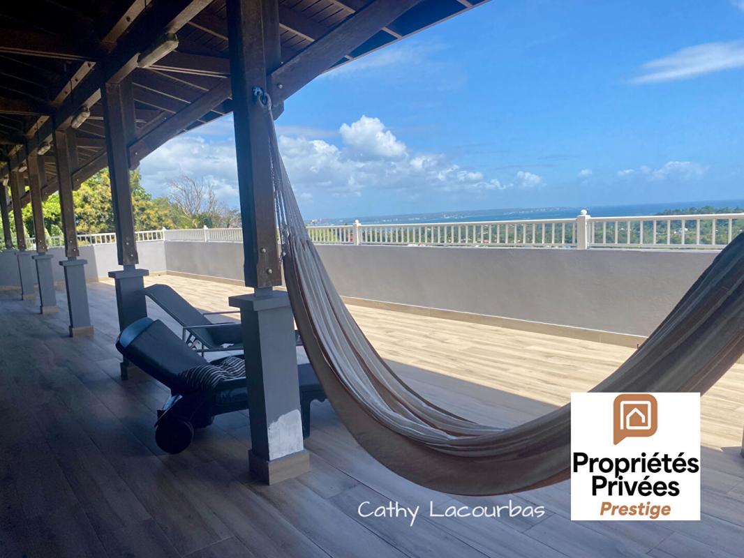 PETIT-BOURG Villa d'architecte extraordinaire - Petit Bourg 8 pièce(s) 250 m2 10