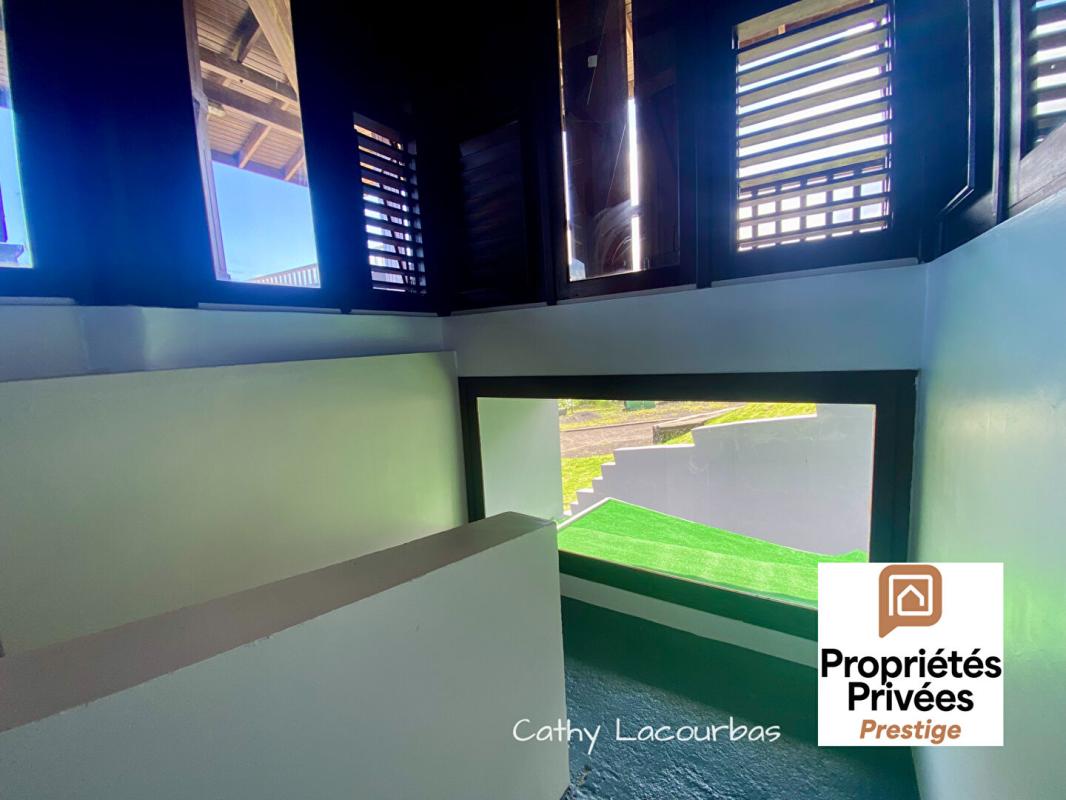 PETIT-BOURG Villa d'architecte extraordinaire - Petit Bourg 8 pièce(s) 250 m2 11