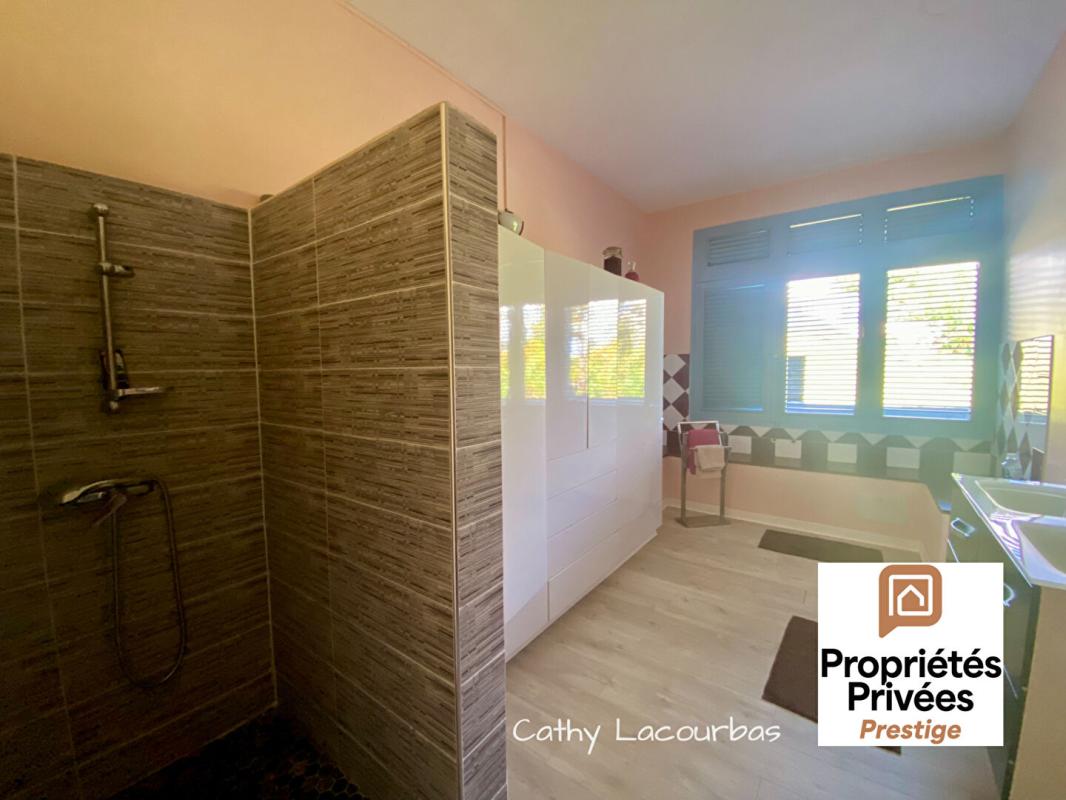 PETIT-BOURG Villa d'architecte extraordinaire - Petit Bourg 8 pièce(s) 250 m2 12