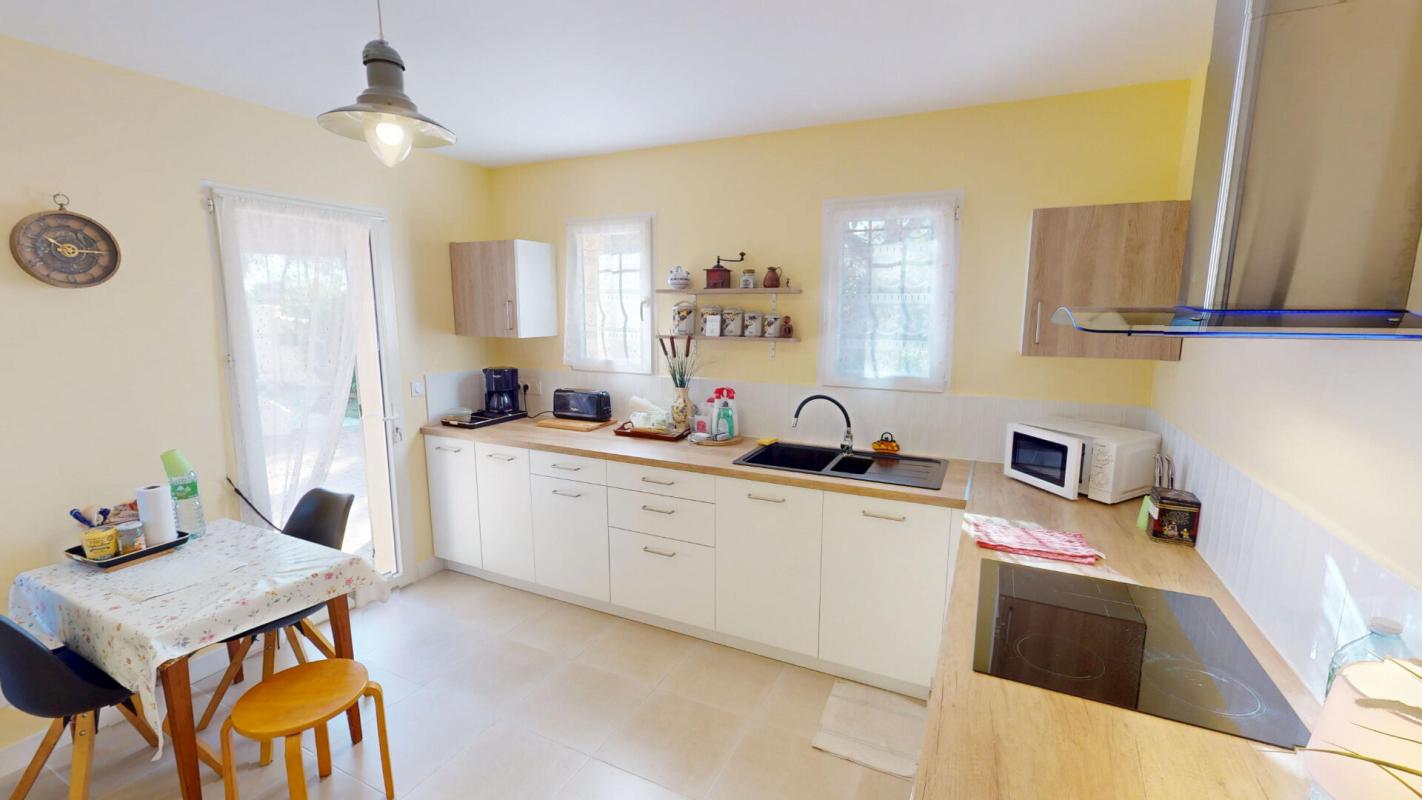 LE MUY LE MUY - Villa de caractère rénovée très récemment avec appartement indépendant, vue Rocher de Roquebrune 6