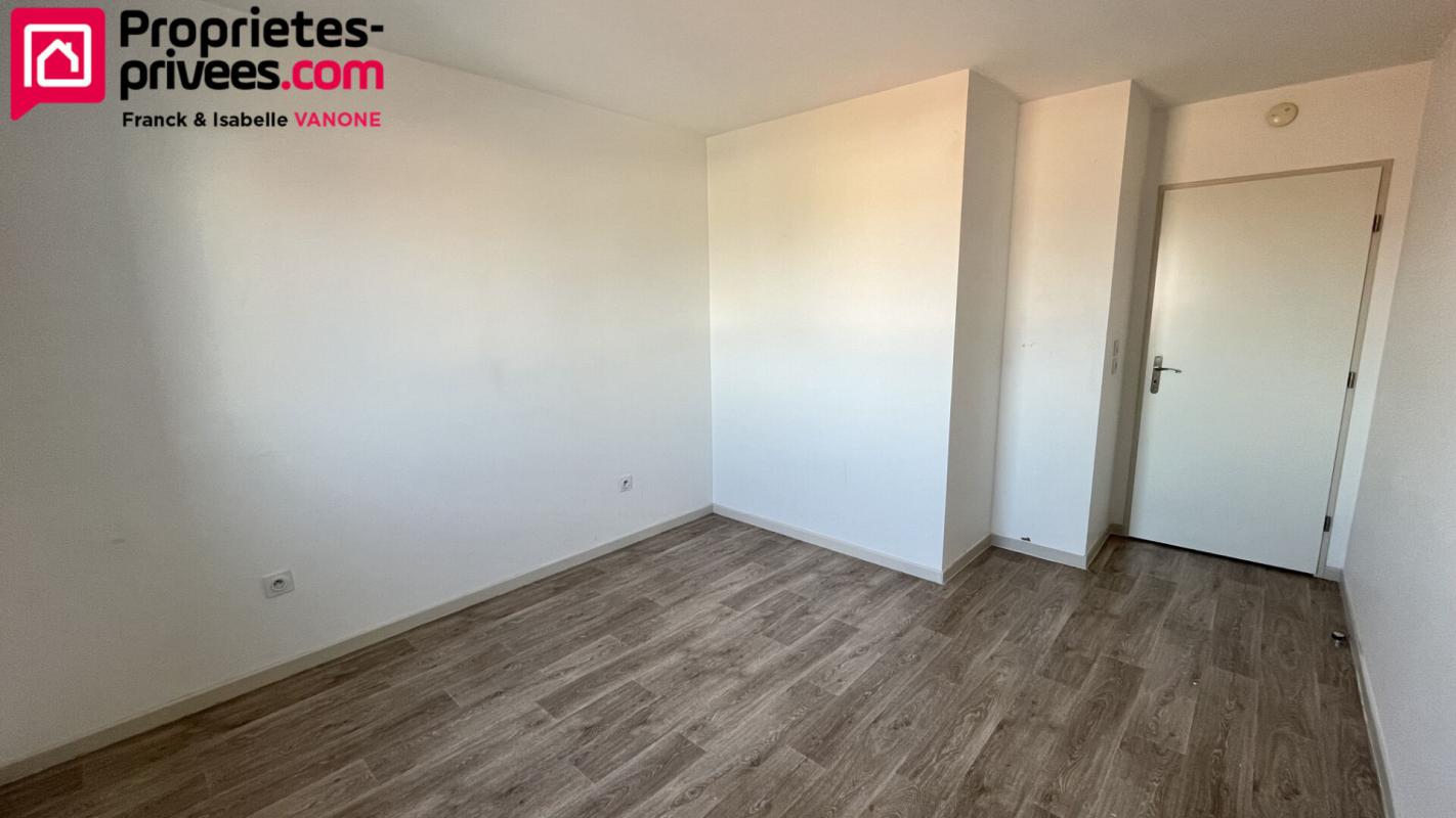 PERENCHIES Appartement T2 - 38m² - grand balcon - place de parking - dernier étage 7