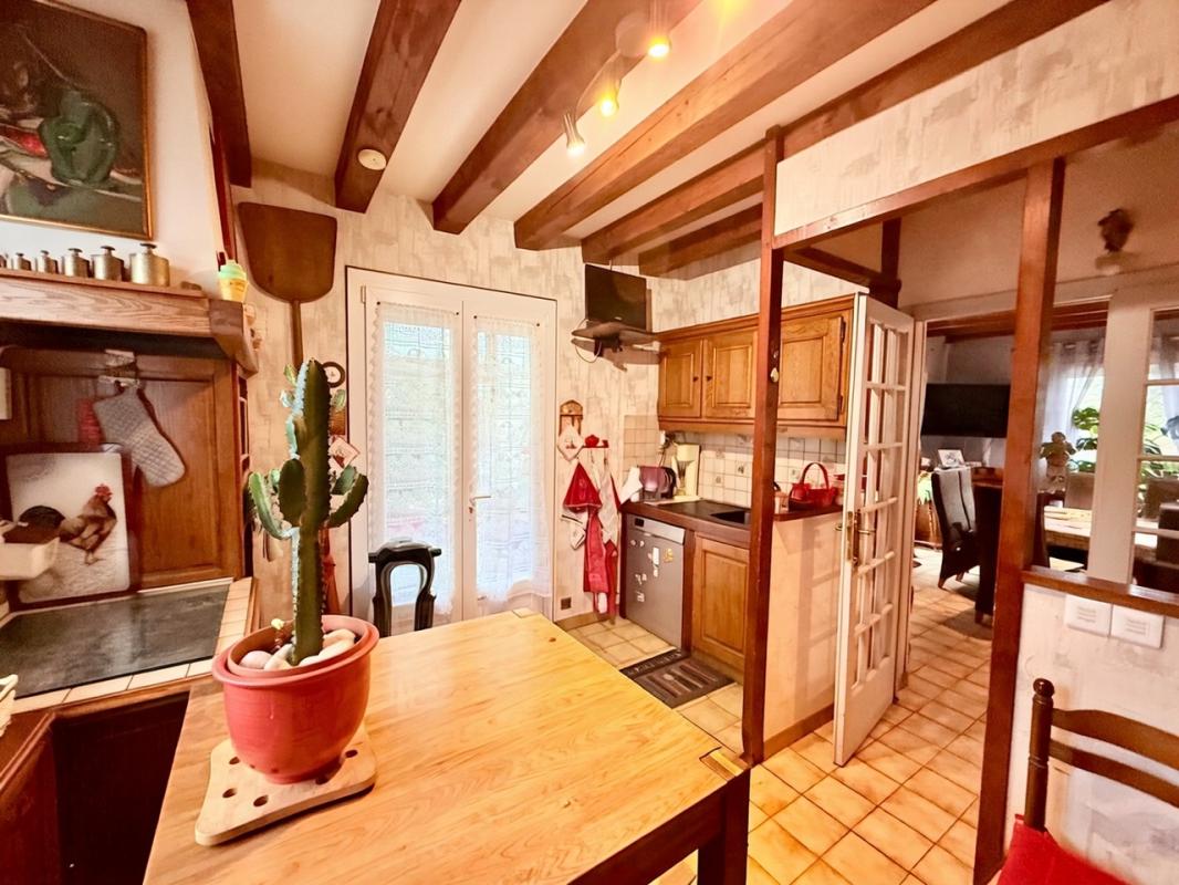 JOIGNY Maison de caractère 250 m² , 10 pièces sur Terrain 1000 m² à Joigny 6