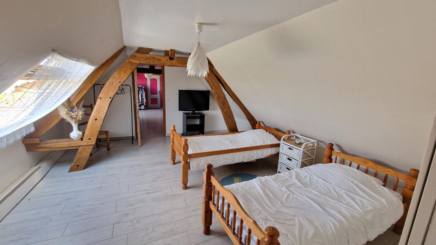 FORGES-LES-EAUX Maison 170 m² + 1,5 ha terrain _ Dépendances _ Proche Forges-les-Eaux 10