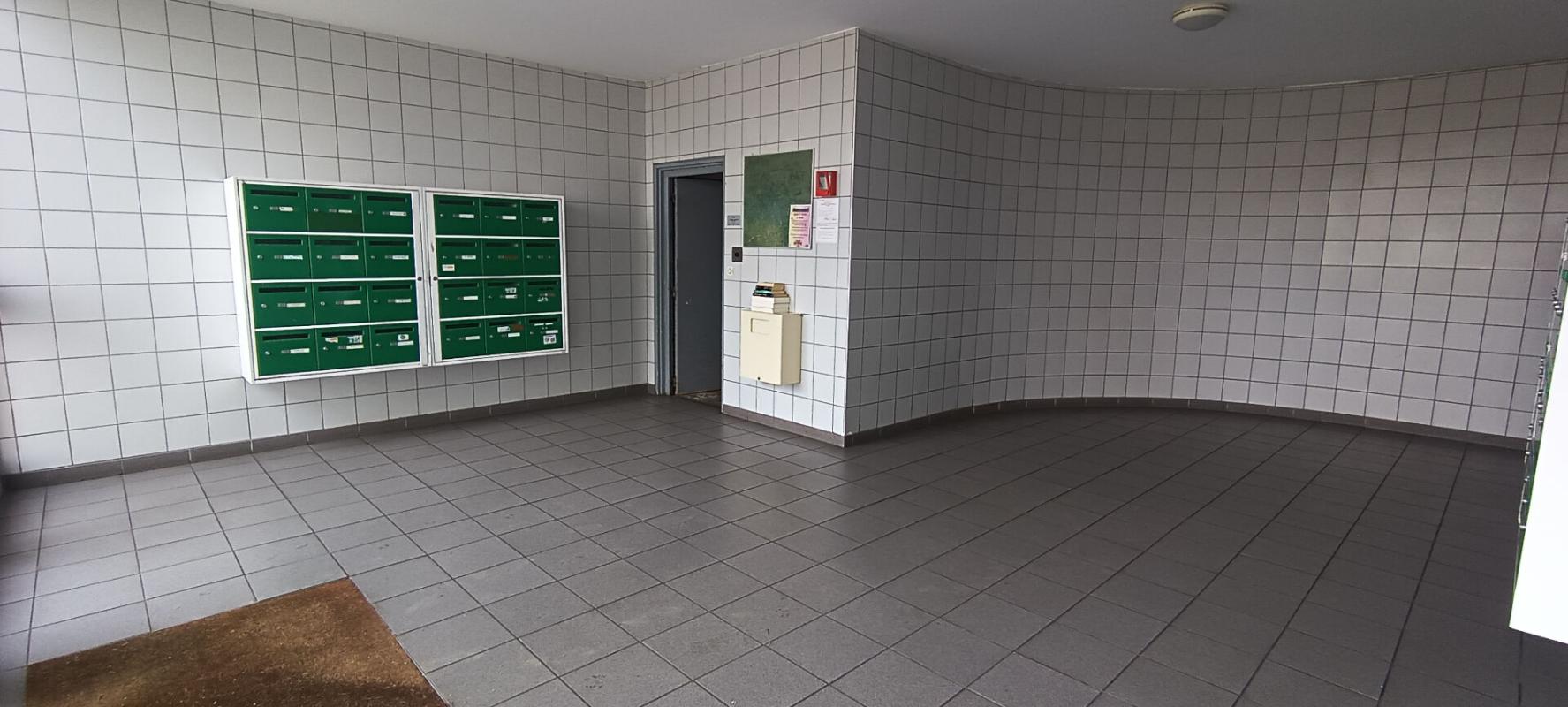 NEVERS Appartement T4  à Nevers avec balcon, vue Loire 11