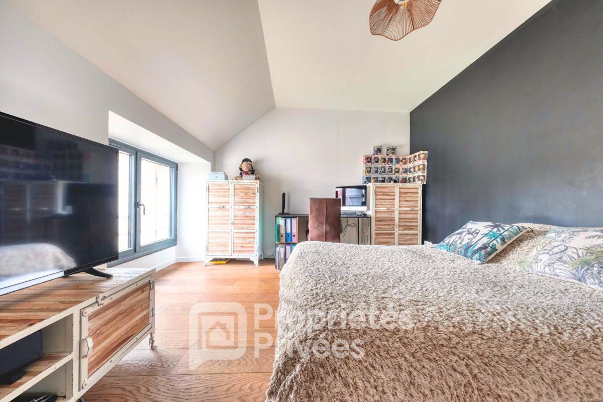 BRIIS-SOUS-FORGES Corps de ferme rénové : combinaison réussie entre charme de l'ancien et confort du moderne 15