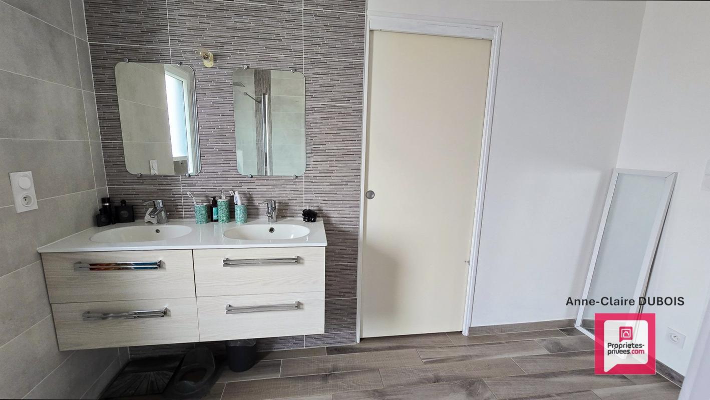 SAINT-PERE-EN-RETZ Maison Saint-père-en-retz 5 pièce(s) 154 m2 11