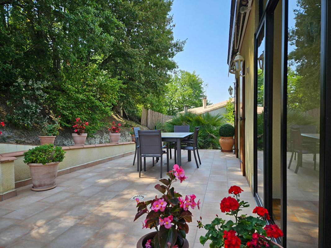 PENNE-D'AGENAIS Penne d'Agenais -: Maison plain pied, 6 pièces - 4 Chambres -145 m², vue - Studette -double garage - piscine 14