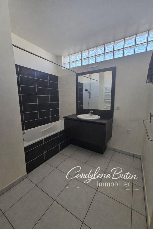 CASTELNAU-LE-LEZ Appartement Castelnau Le Lez 2 pièce(s) et garage 7