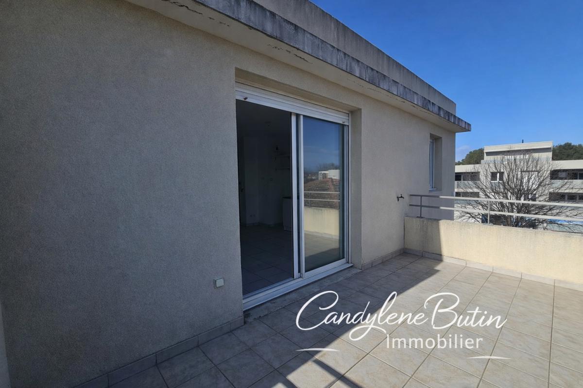 CASTELNAU-LE-LEZ Appartement Castelnau Le Lez 2 pièce(s) et garage 8