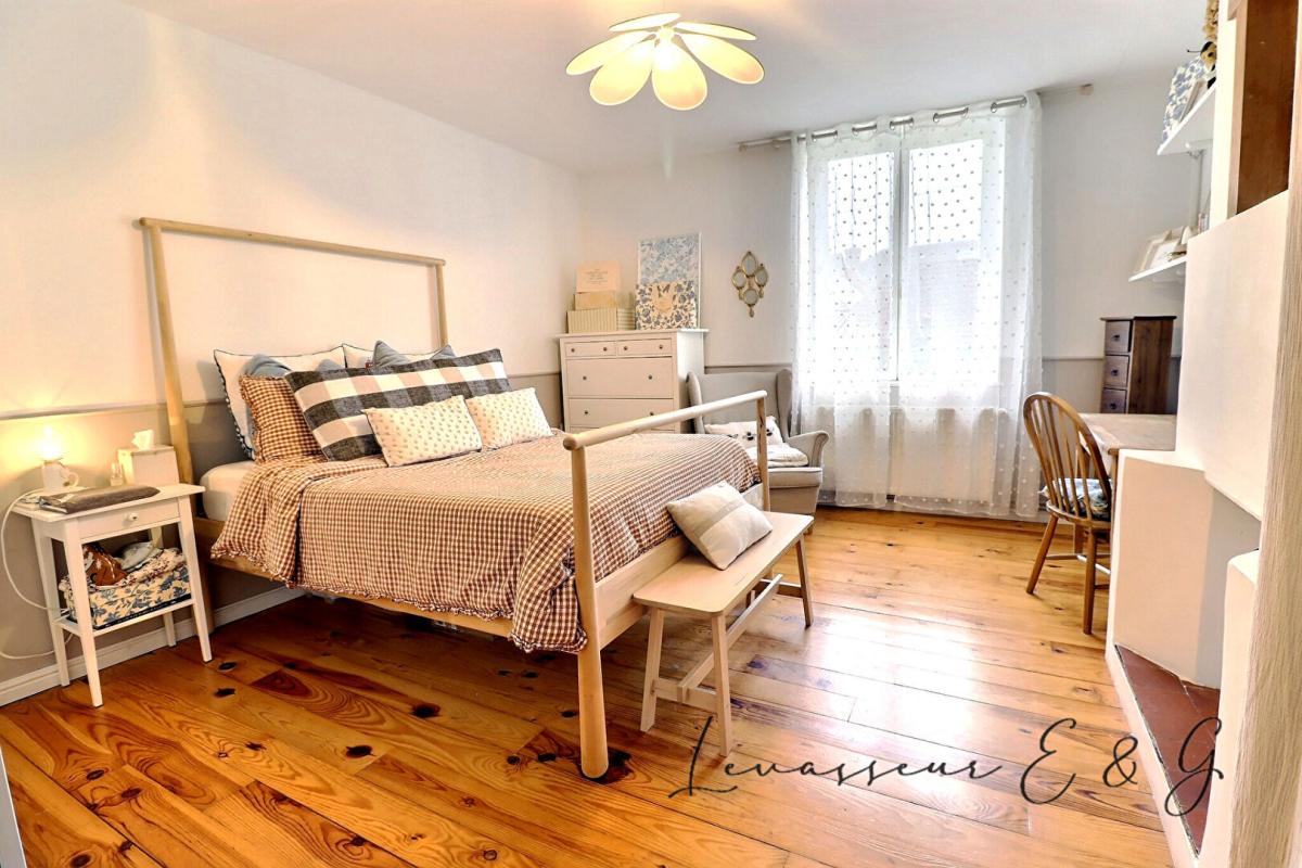 BURY Bury 60250 - Maison en pierre 3 chambres rénovée sur 203m² de terrain 6