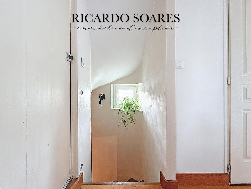 VEMARS VEMARS 95470 - MAISON DE CARACTÈRE EN PIERRES / 3 CHAMBRES / GRENIER AMÉNAGEABLE / JARDIN / CAVE TOTAL 16