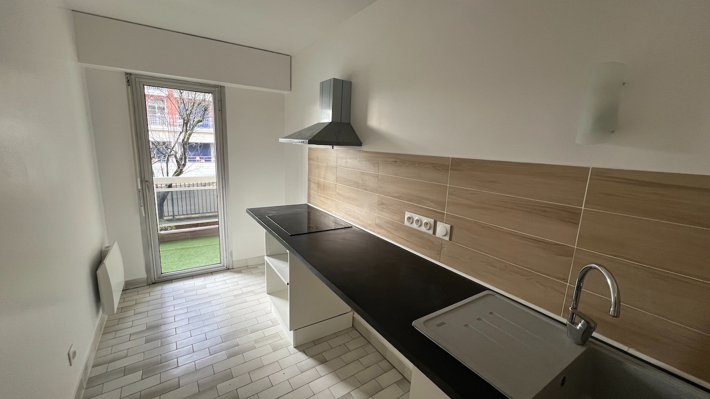 CACHAN Appartement 2 pièces-balcon dans belle résidence, avec cave et garage 7