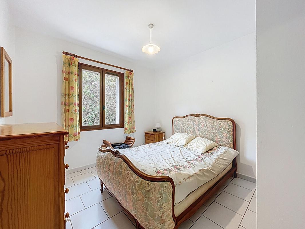 LE THORONET Maison Le Thoronet 4 pièce(s) 92 m2 + Garage + Terrain 1679m2 12