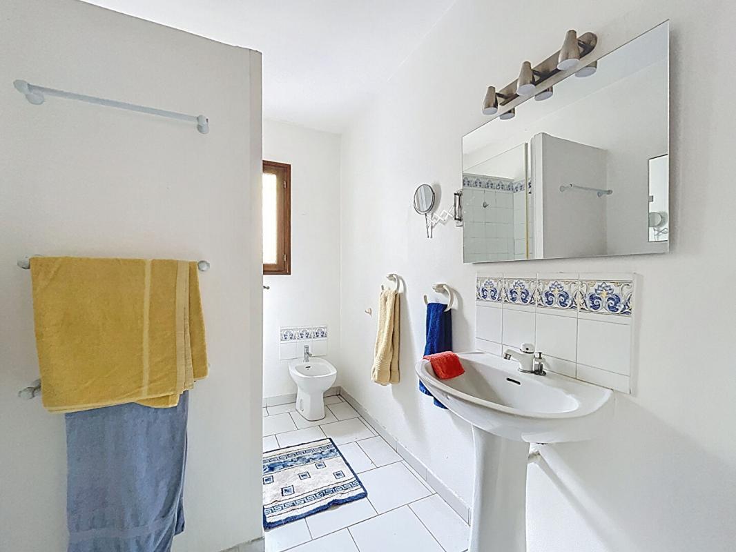 LE THORONET Maison Le Thoronet 4 pièce(s) 92 m2 + Garage + Terrain 1679m2 14