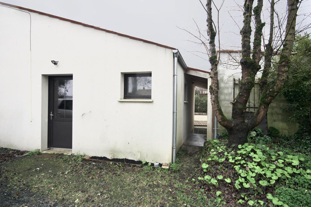 VERINES Maison  3 pièce(s) 12