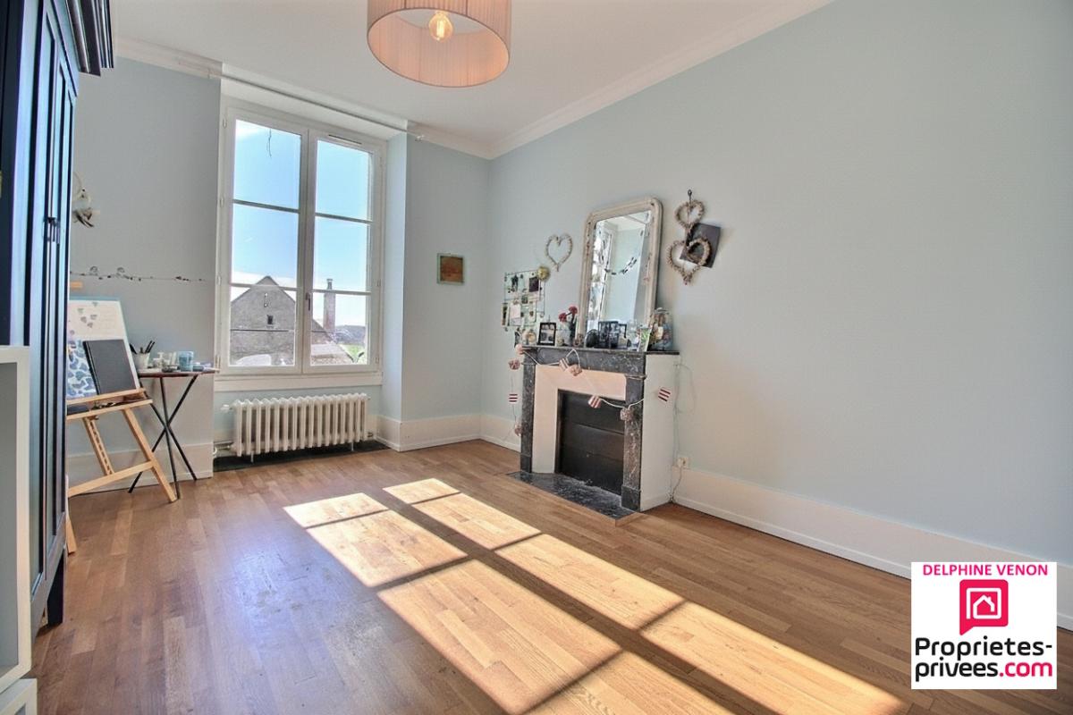 CHATEAUNEUF-SUR-LOIRE Maison prestige entre Loire et coeur de ville à Châteauneuf Sur Loire  sur un parc de 1600 m²  dominant  les terres du château 11