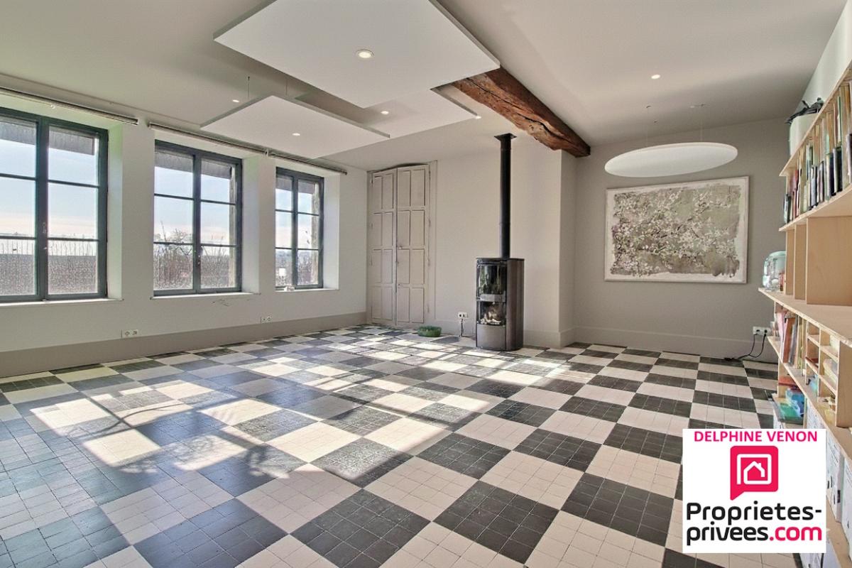 CHATEAUNEUF-SUR-LOIRE Maison prestige entre Loire et coeur de ville à Châteauneuf Sur Loire  sur un parc de 1600 m²  dominant  les terres du château 15