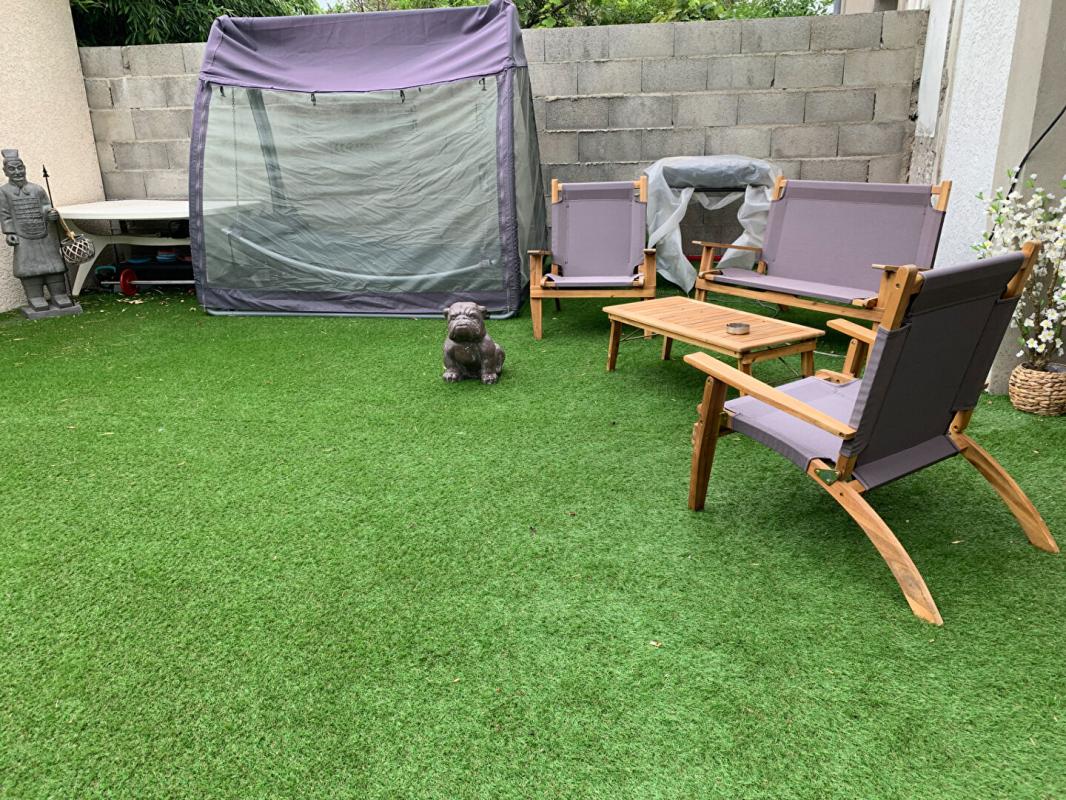 VAULX-EN-VELIN Maison au calme avec potentiel locatif dans un écrin de verdure 16