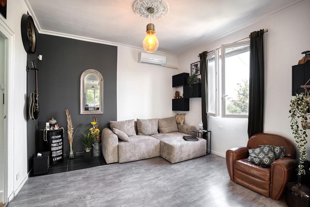 VAULX-EN-VELIN Maison au calme avec potentiel locatif dans un écrin de verdure 3