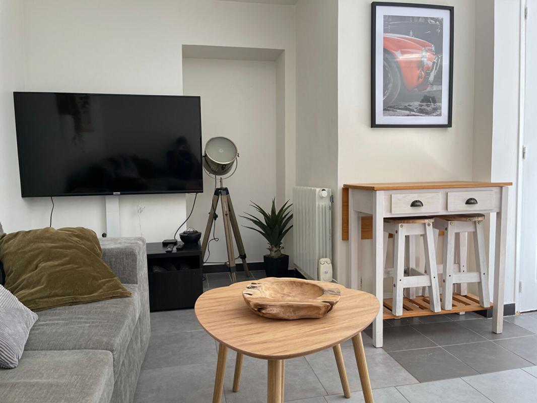 VAULX-EN-VELIN Maison au calme avec potentiel locatif dans un écrin de verdure 7