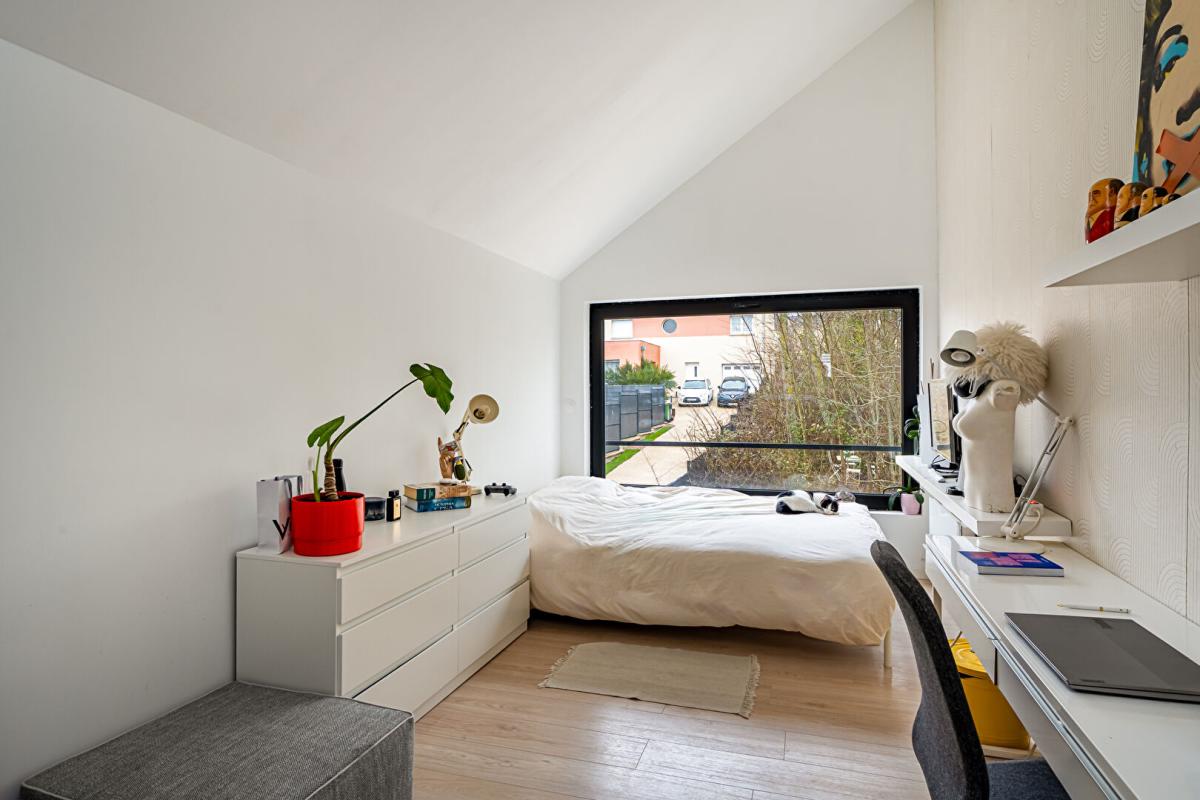 VILLIERS-SAINT-FREDERIC Maison D'architecte à Villiers Saint Frederic 7 pièce(s) 187 m2 10