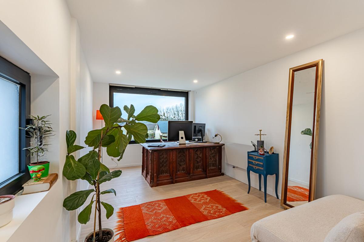 VILLIERS-SAINT-FREDERIC Maison D'architecte à Villiers Saint Frederic 7 pièce(s) 187 m2 14