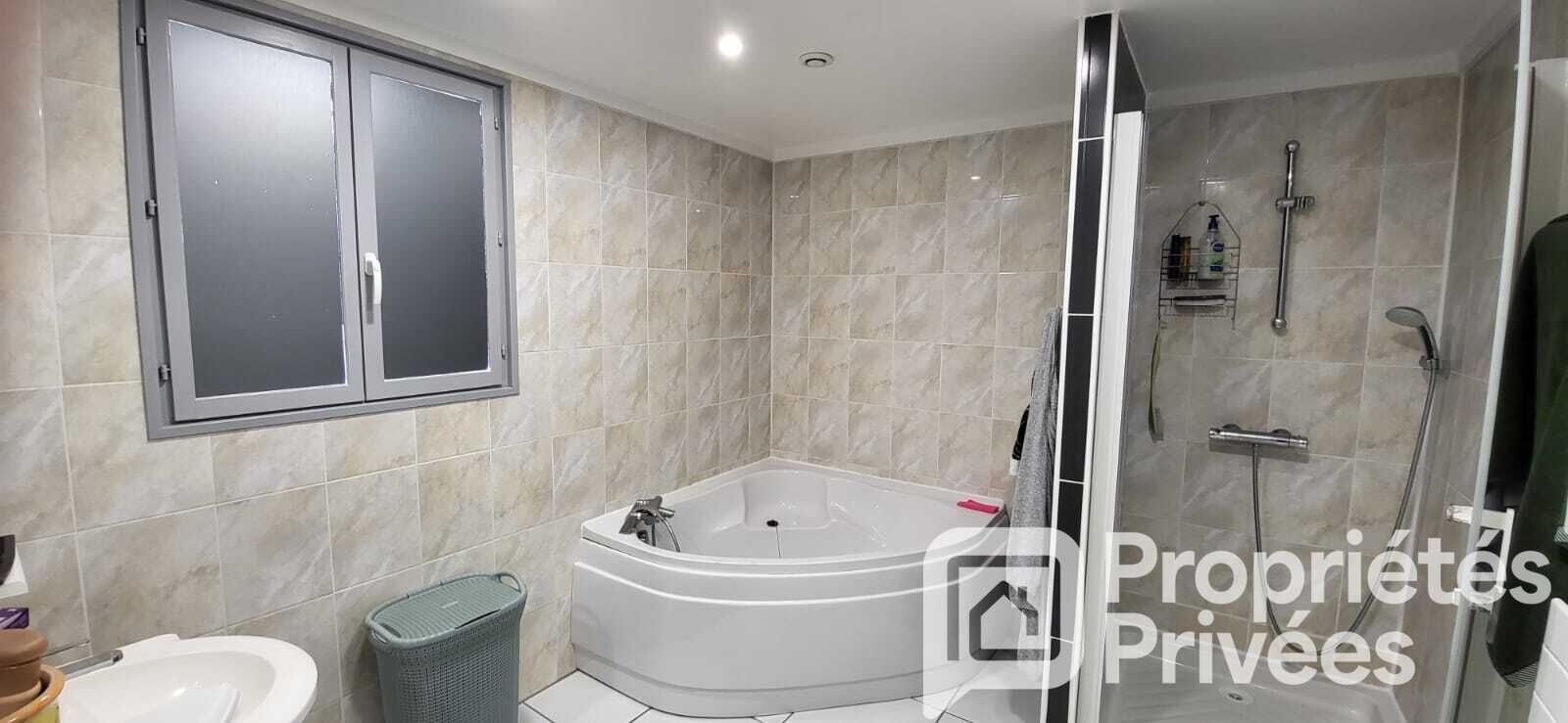 DREUX Maison et son jardin d'hiver 9