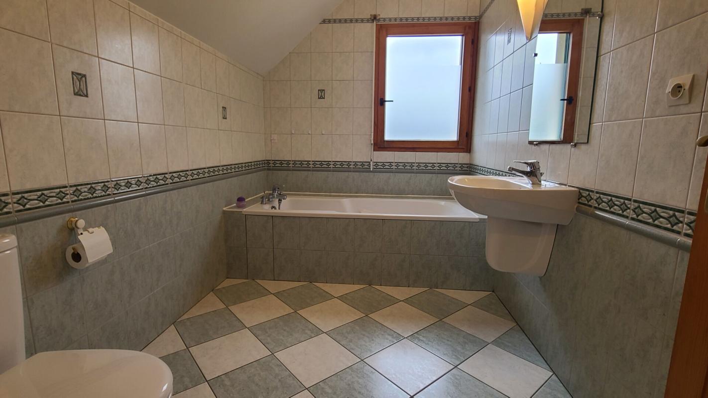 PLOUGONVEN Maison Plougonven 5 pièce(s) 105 m2 10