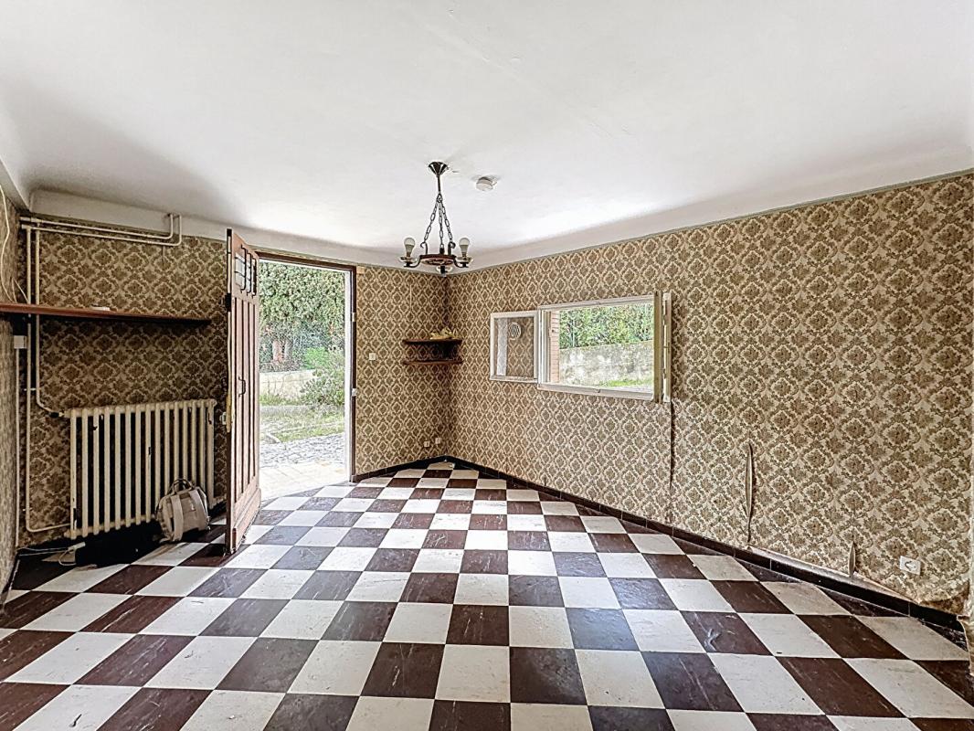 LES PENNES-MIRABEAU Maison les pennes mirabeau (possibilité 2 appartements ) 12