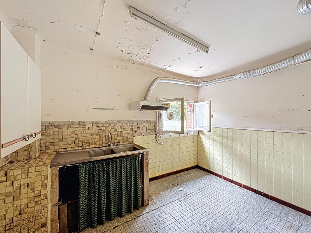 LES PENNES-MIRABEAU Maison les pennes mirabeau (possibilité 2 appartements ) 14